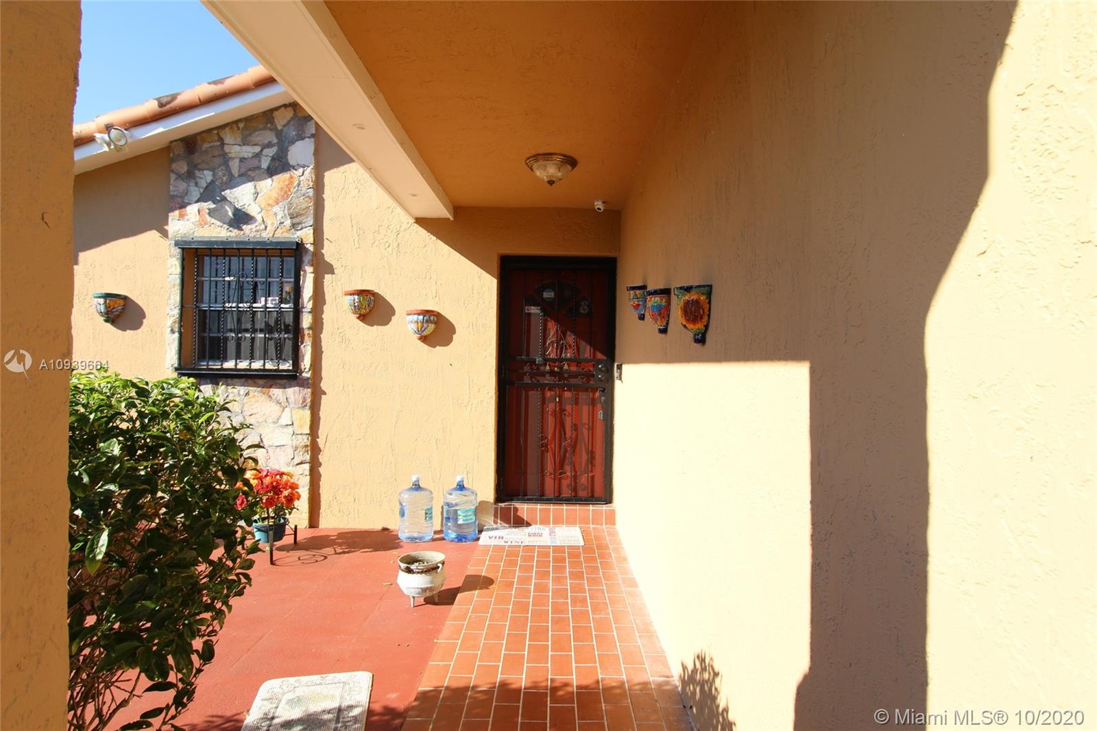 KENMORE VILLAS - Residential