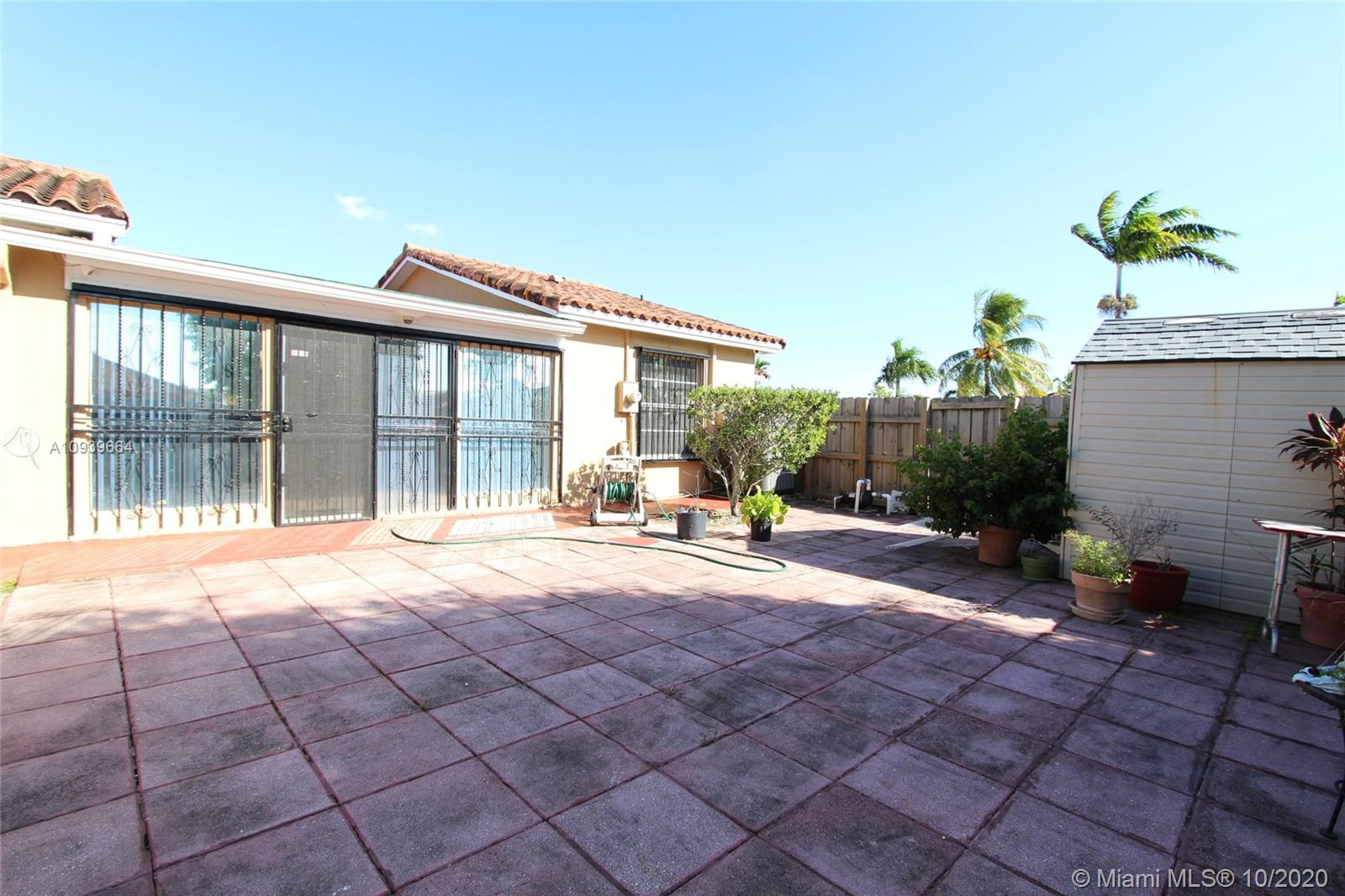 KENMORE VILLAS - Residential