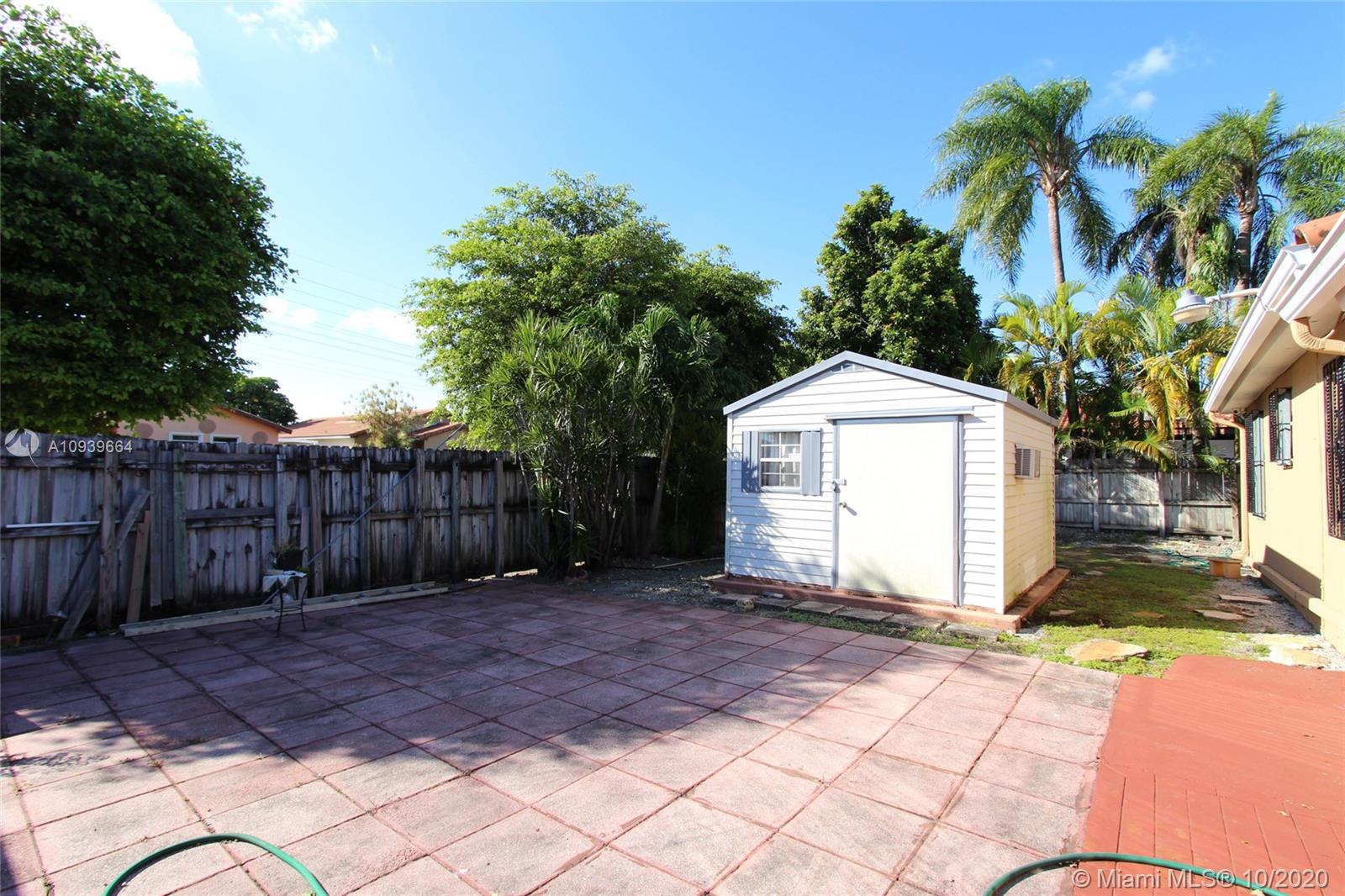 KENMORE VILLAS - Residential