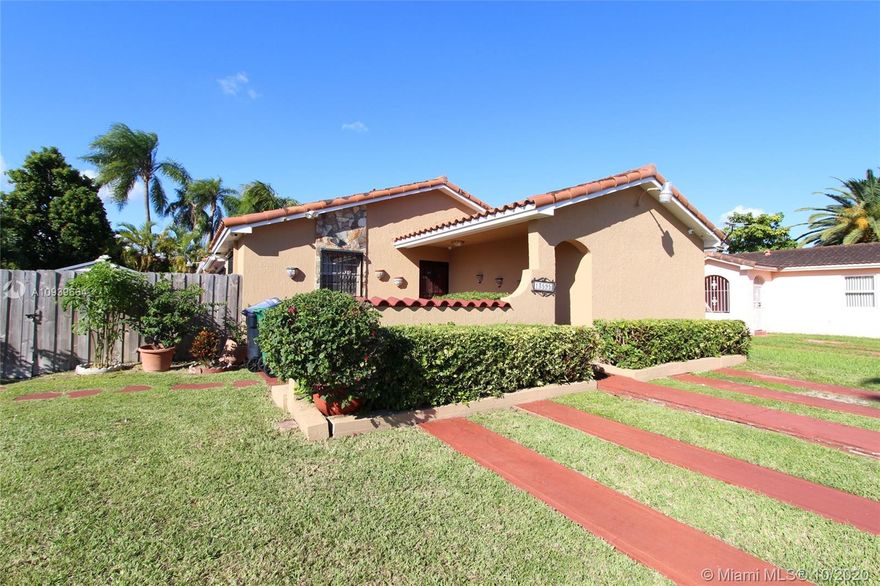 NEW AC! NO ASSOCIATION! Corner lot single-family home with a yard large enough to accommodate a pool or large boat! The home features an open living and dining living layout. Spacious bedrooms. The garage has been converted into an office/studio/bedroom but can easily be reversed. More pics coming 10/14.