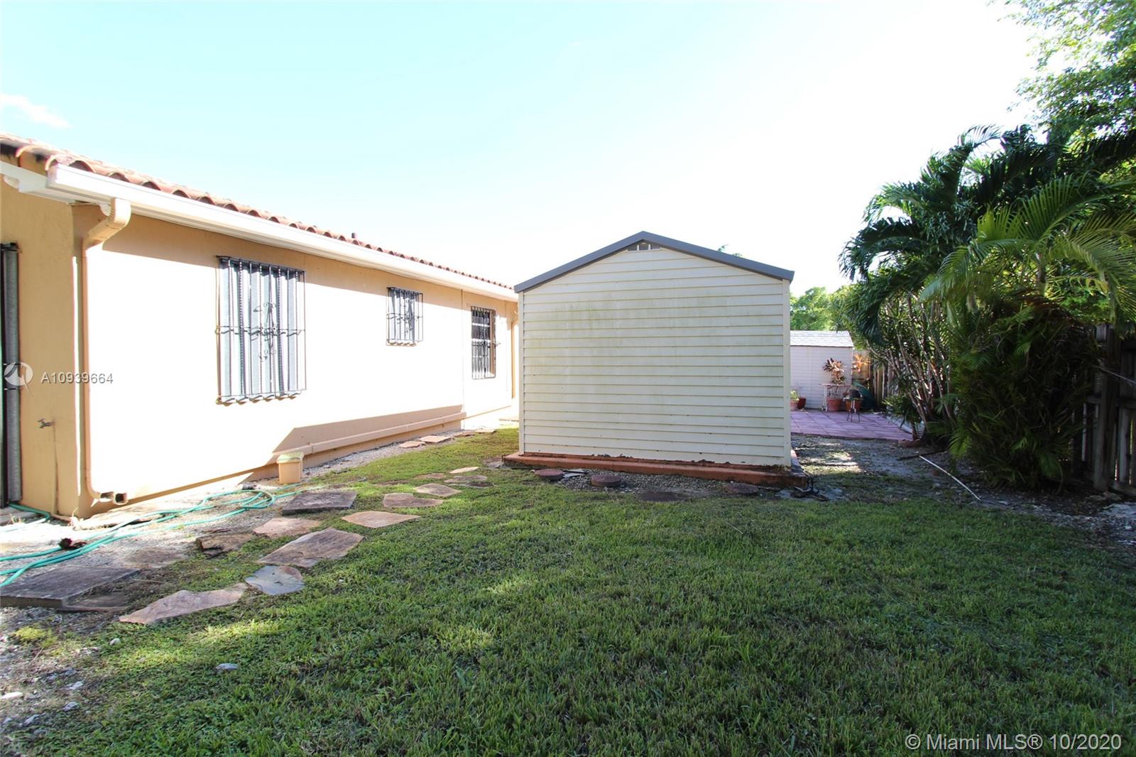 KENMORE VILLAS - Residential