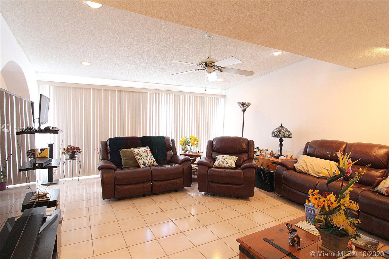 KENMORE VILLAS - Residential