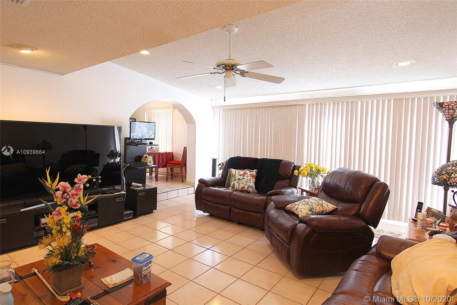 KENMORE VILLAS - Residential