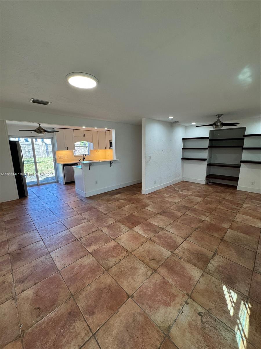 PLAYLAND ESTATES SEC 2 - Residential Lease