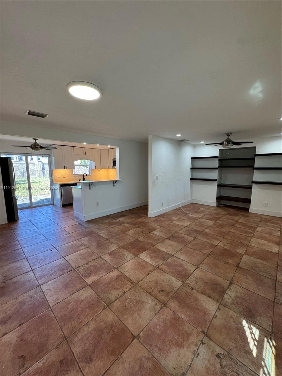 PLAYLAND ESTATES SEC 2 - Residential Lease