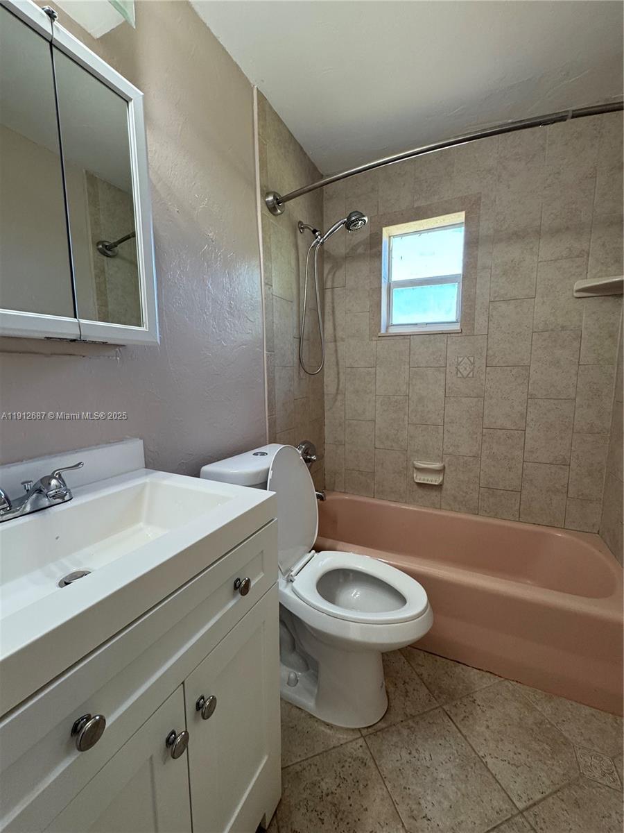 PLAYLAND ESTATES SEC 2 - Residential Lease