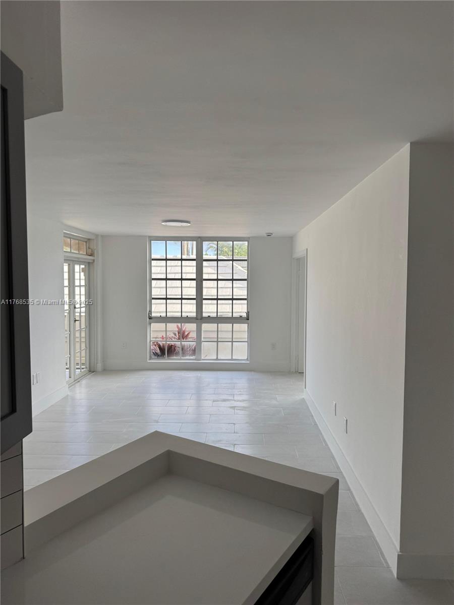 UNIVERSITY INN CONDO - Residential