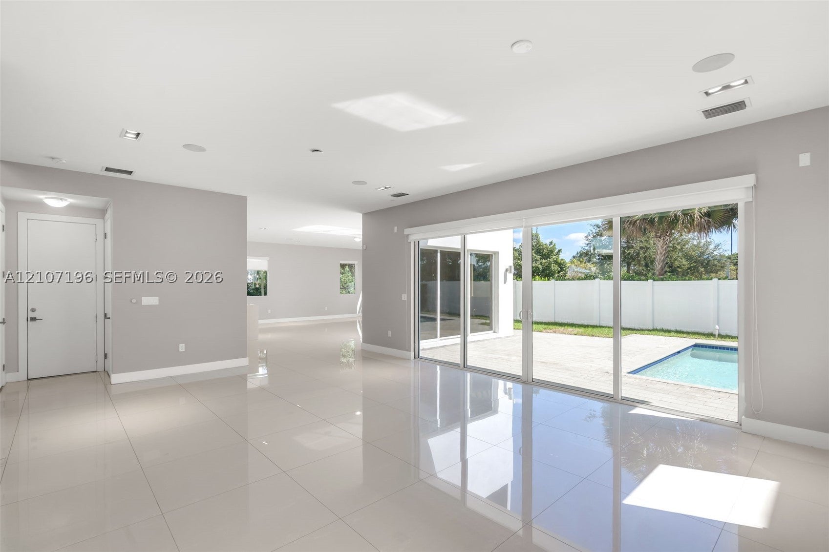 7585 NW 100th Ave 7585