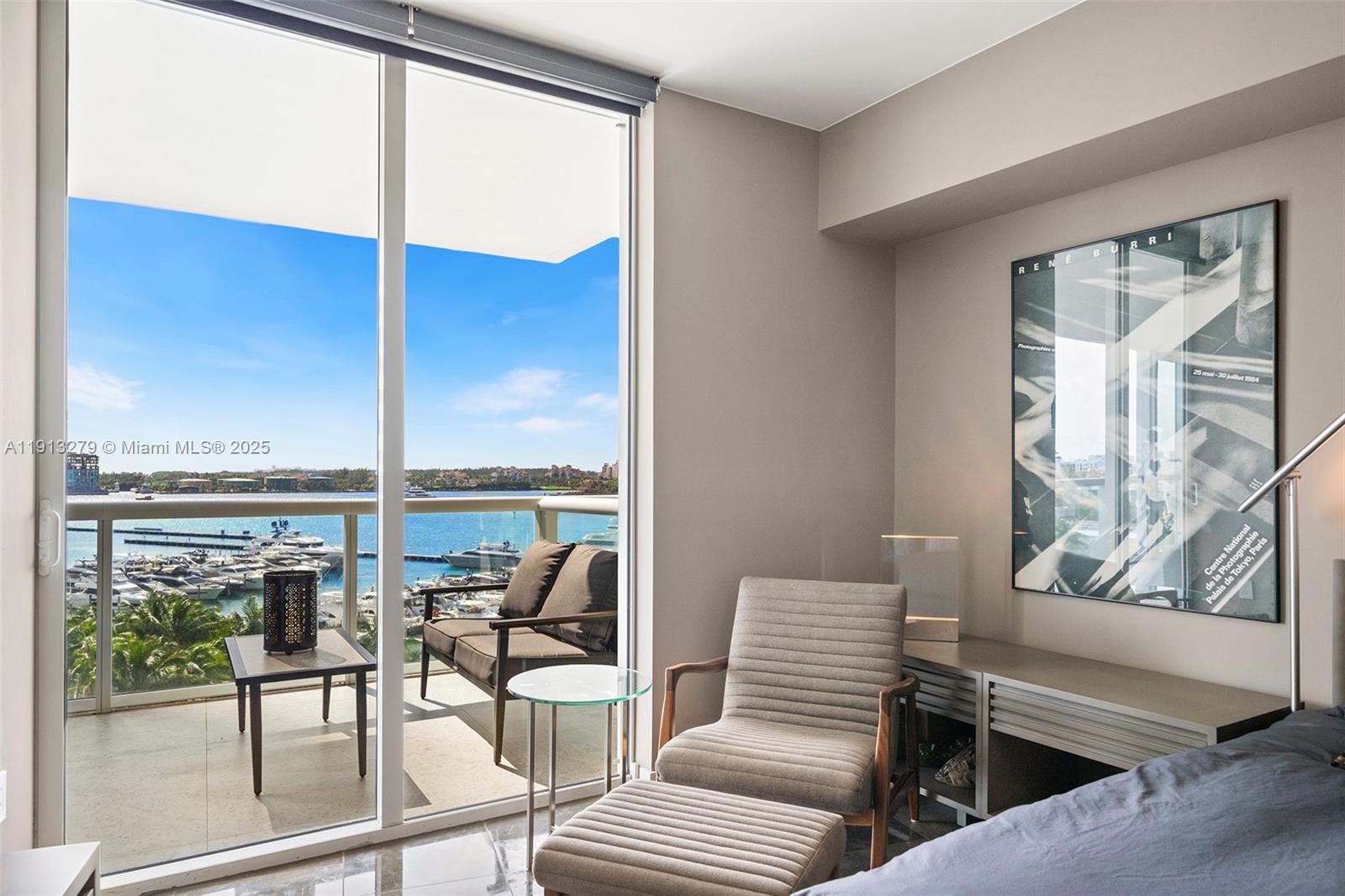 ICON CONDO - Residential