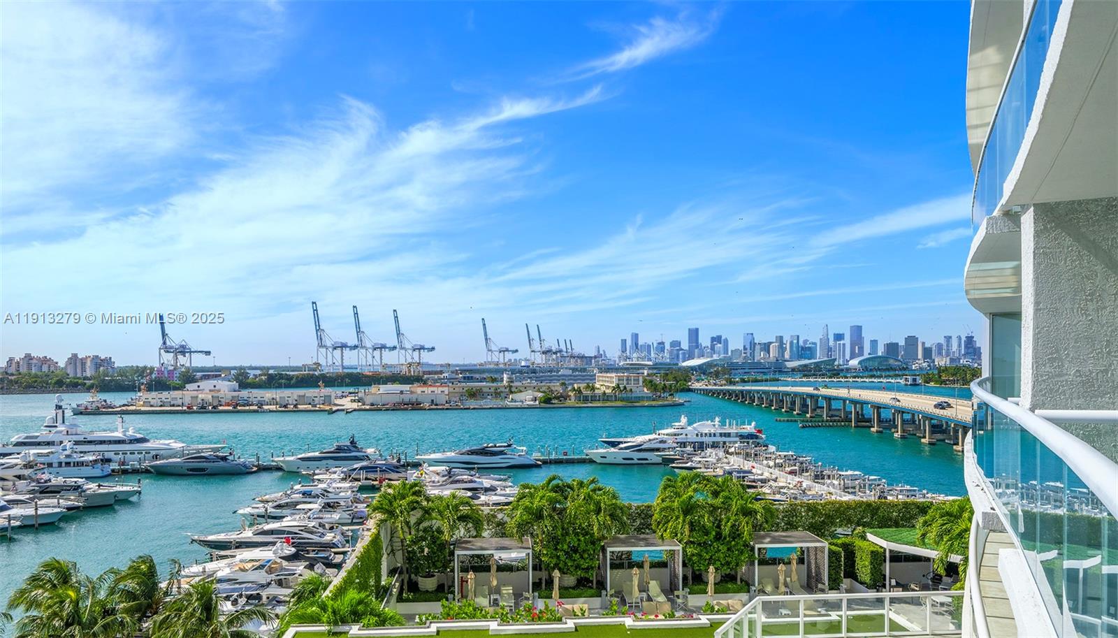 ICON CONDO - Residential