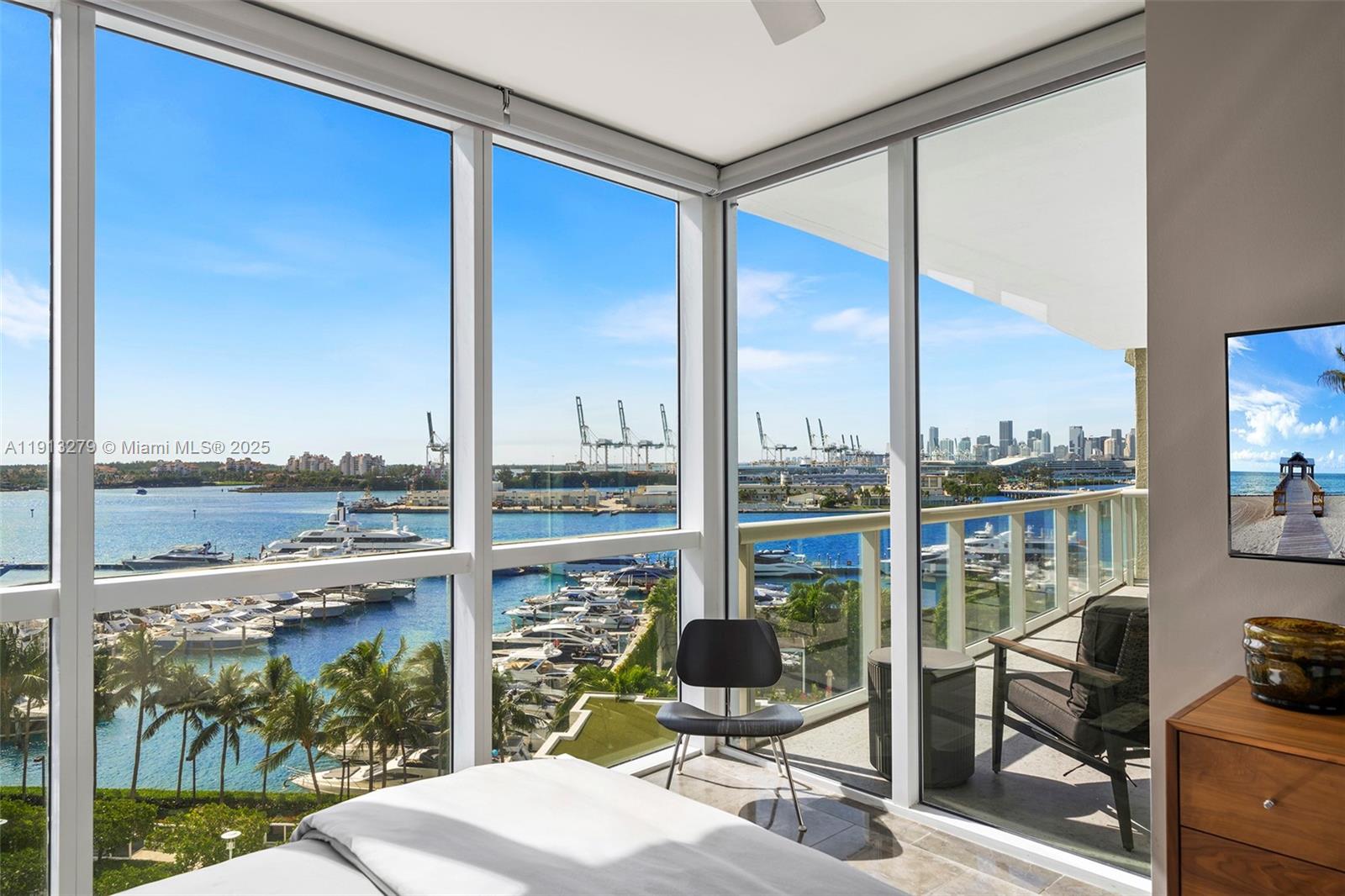 ICON CONDO - Residential