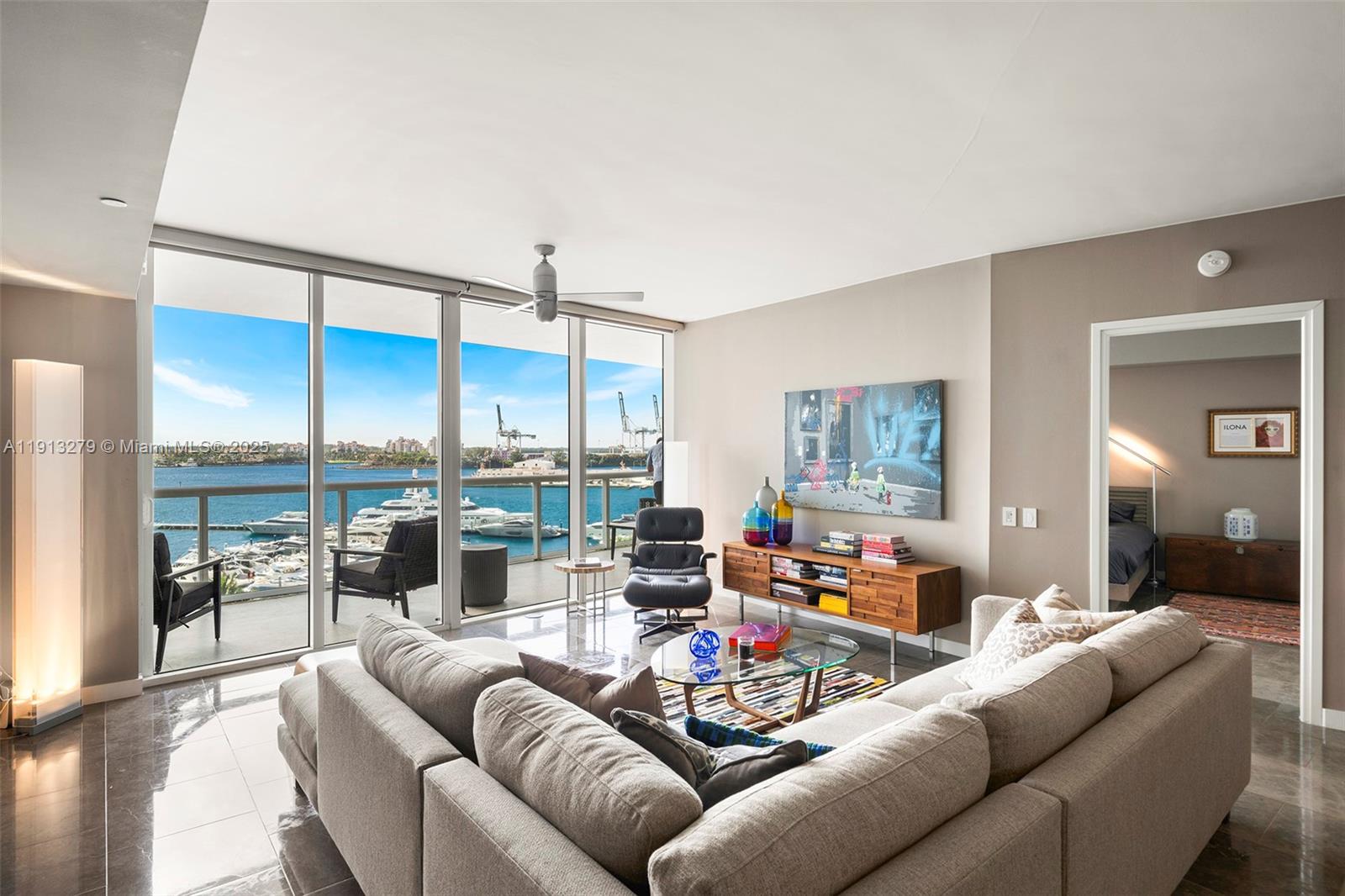 ICON CONDO - Residential