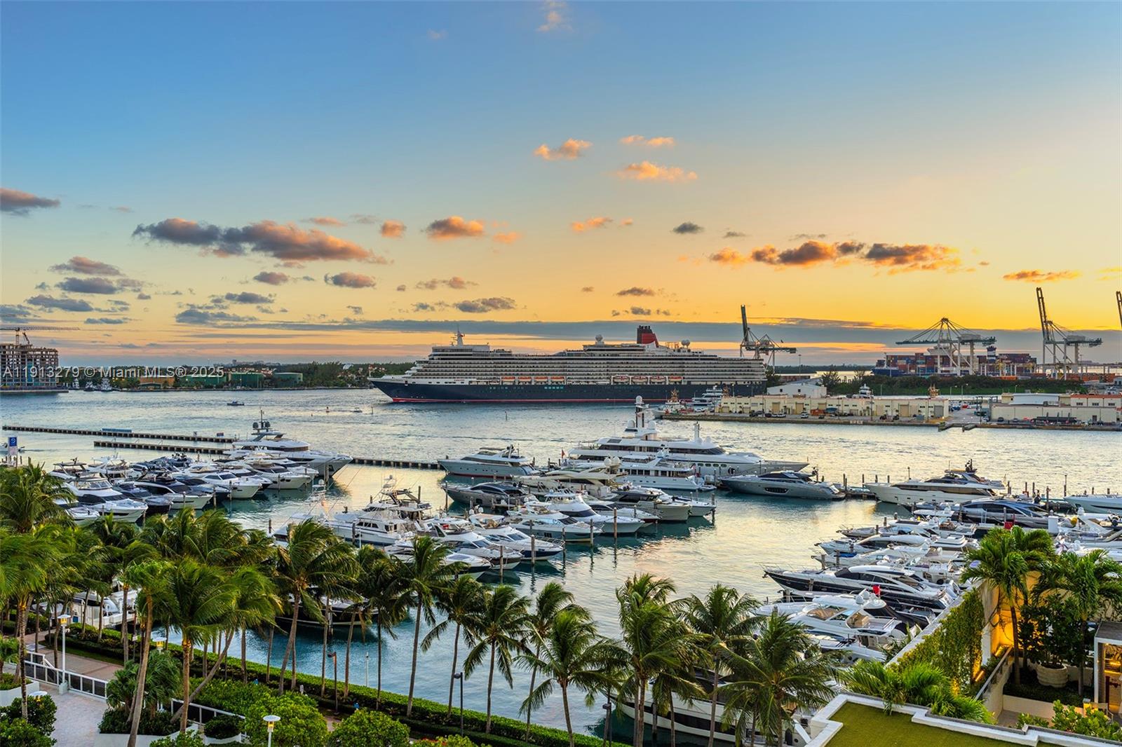 ICON CONDO - Residential