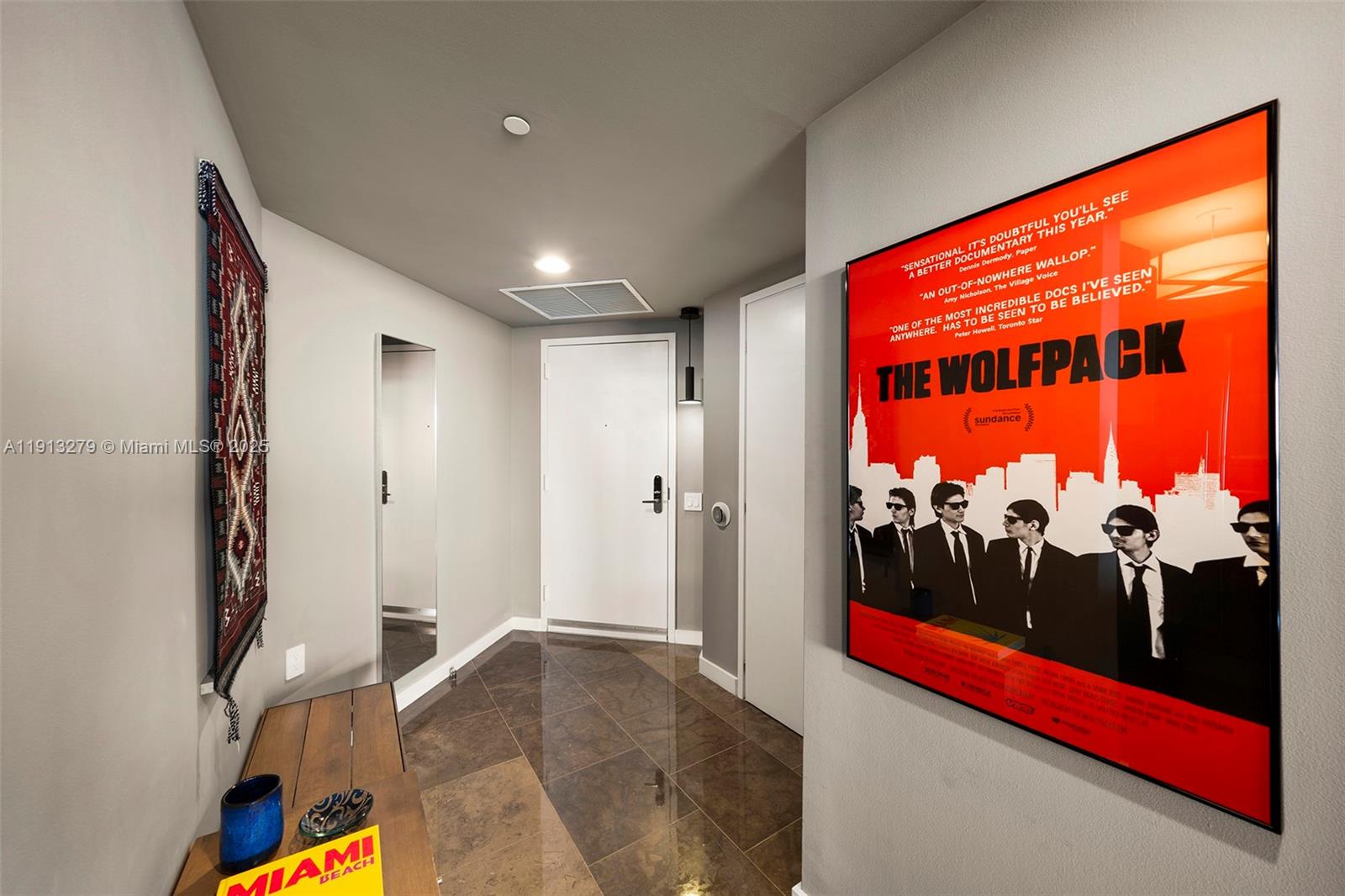 ICON CONDO - Residential