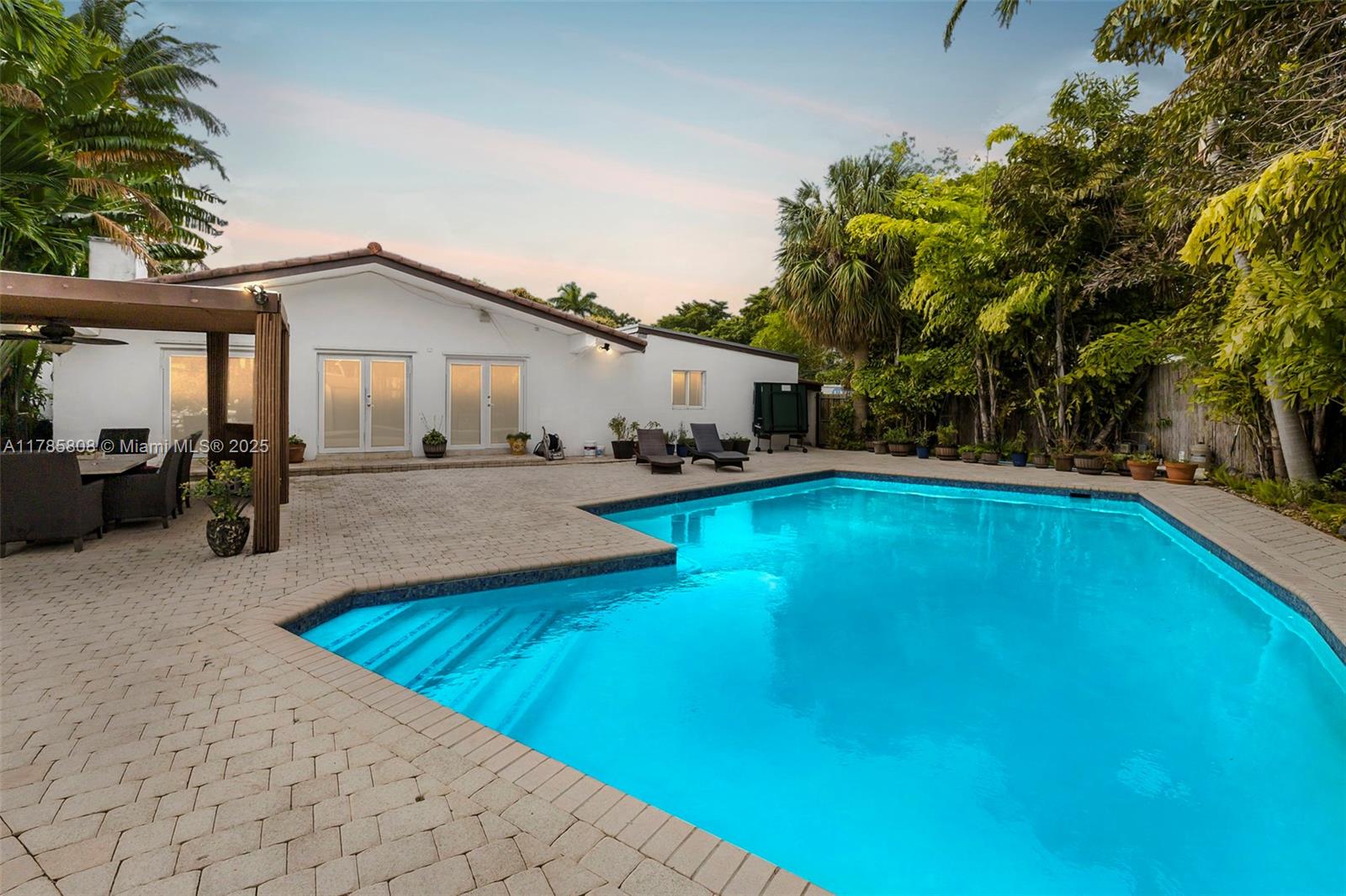 SAN SOUCI ESTATES - Residential