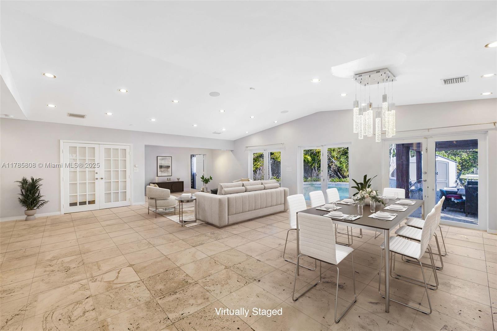 SAN SOUCI ESTATES - Residential