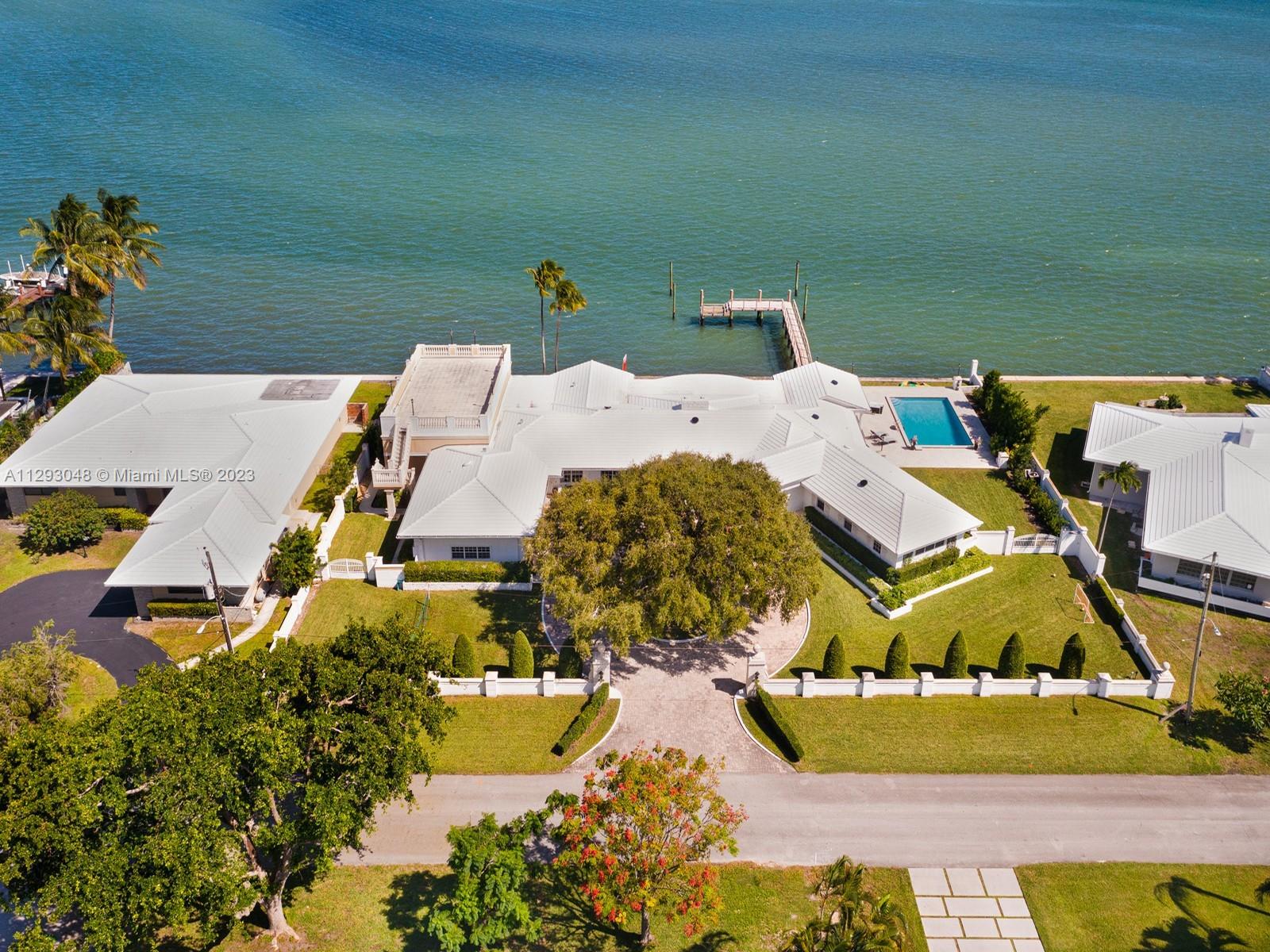 EARLETON SHORES - Residential