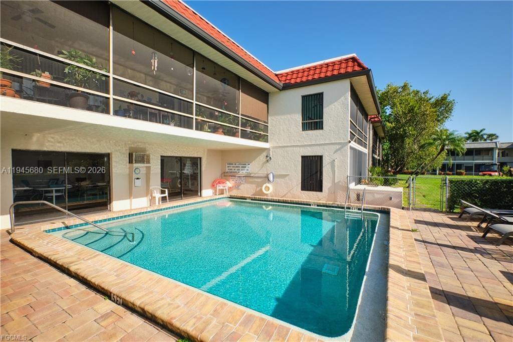 ST CLAIR GARDEN CONDO - Residential