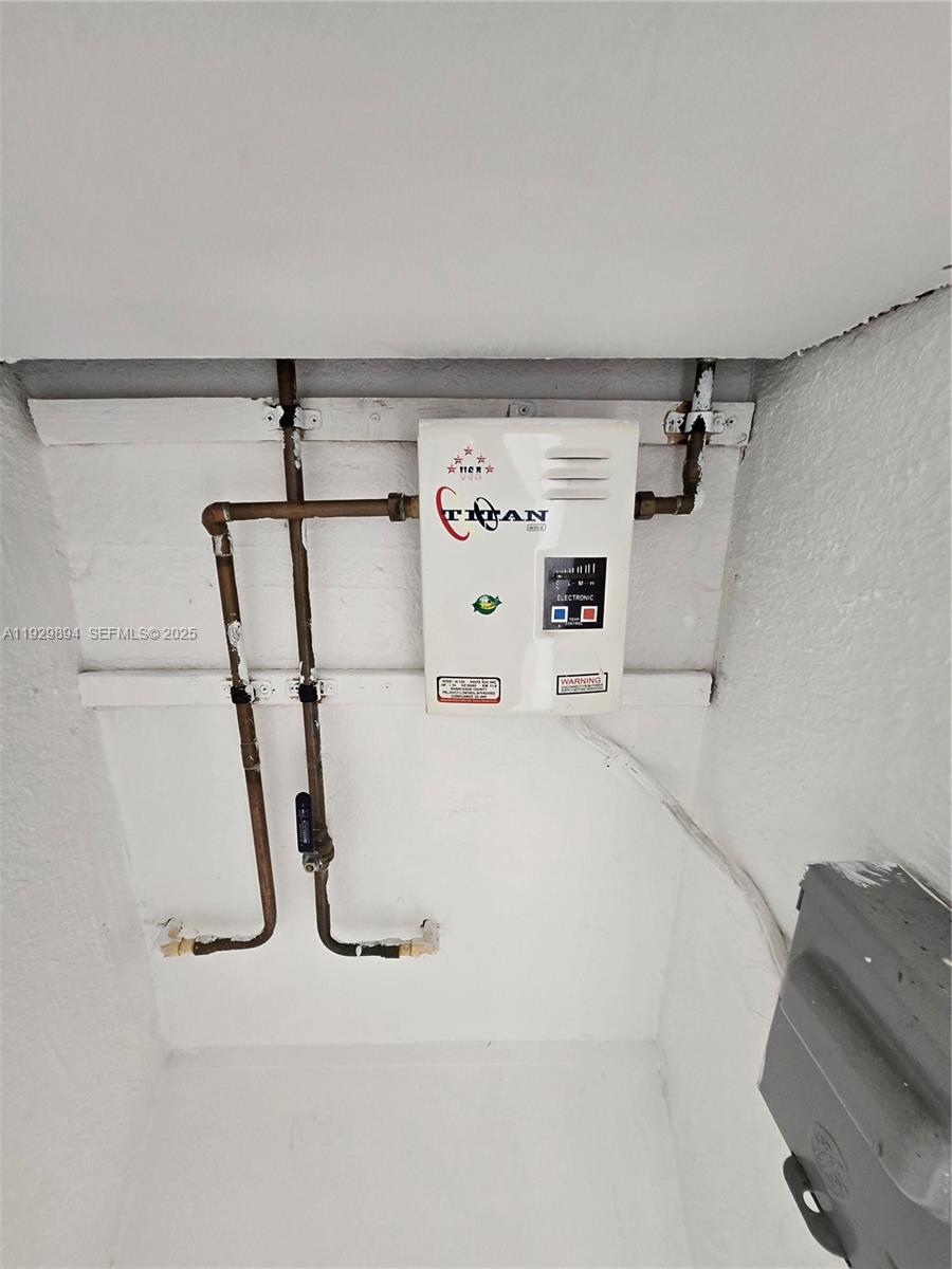 MIAMI NORTH - Residential Lease