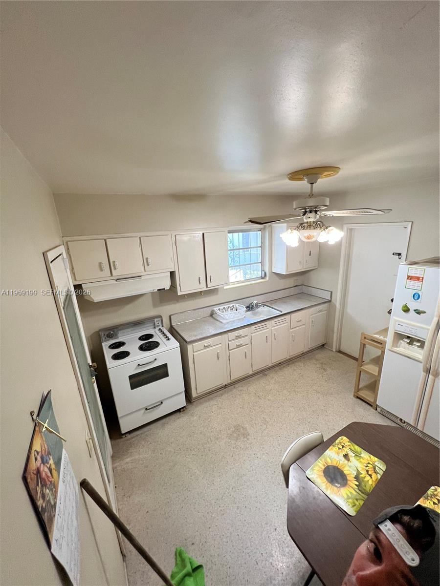 CORAL GABLES GRANADA SEC - Residential