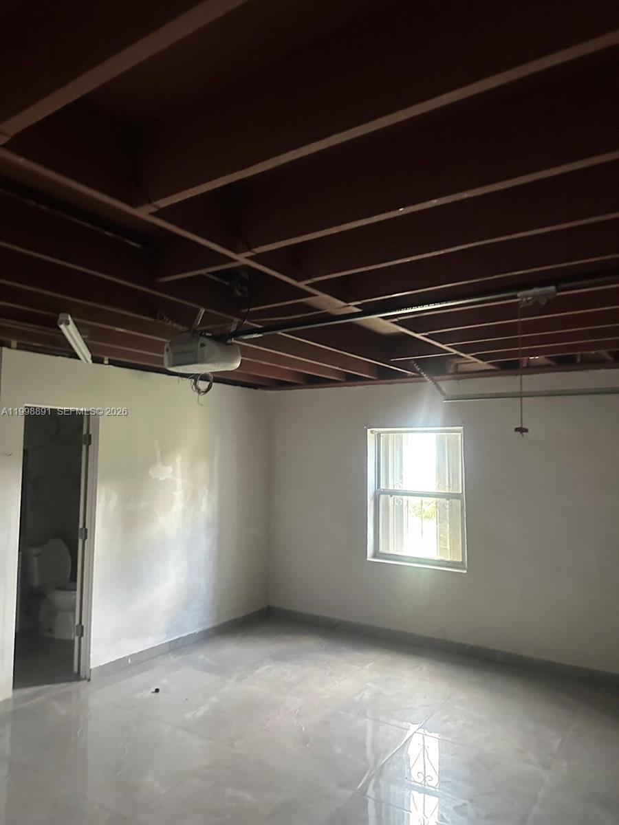 BUNCHE PARK - Residential