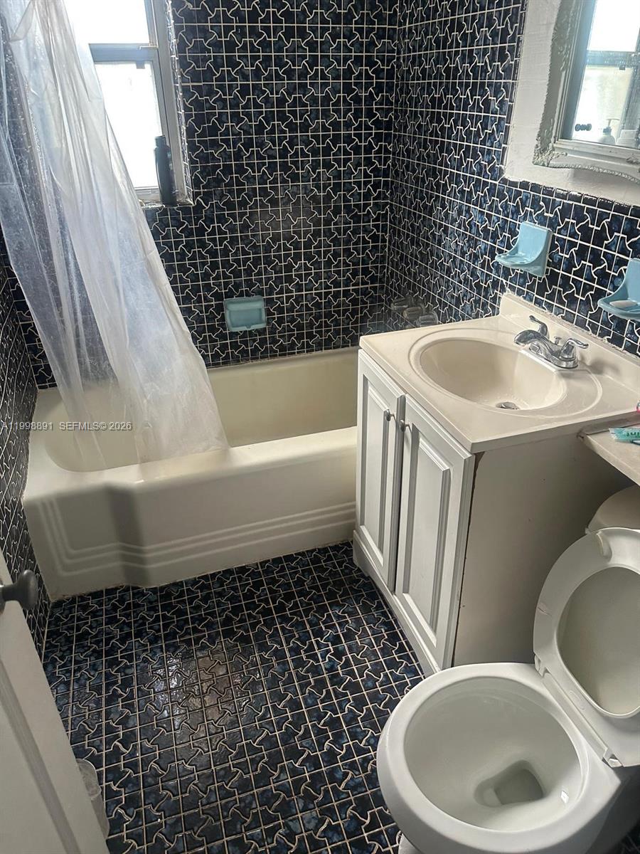 BUNCHE PARK - Residential