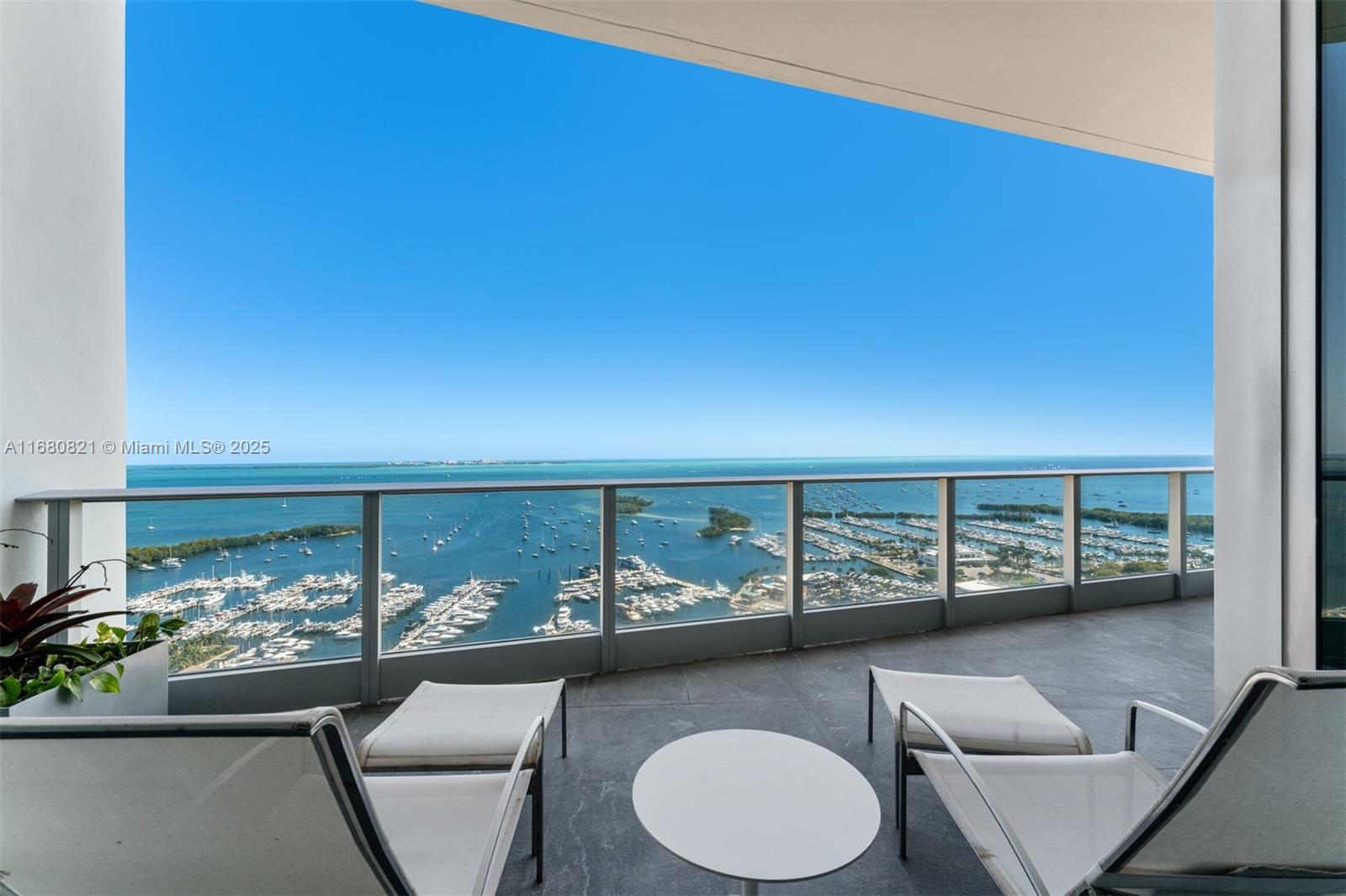 GROVENOR HOUSE CONDO - Residential