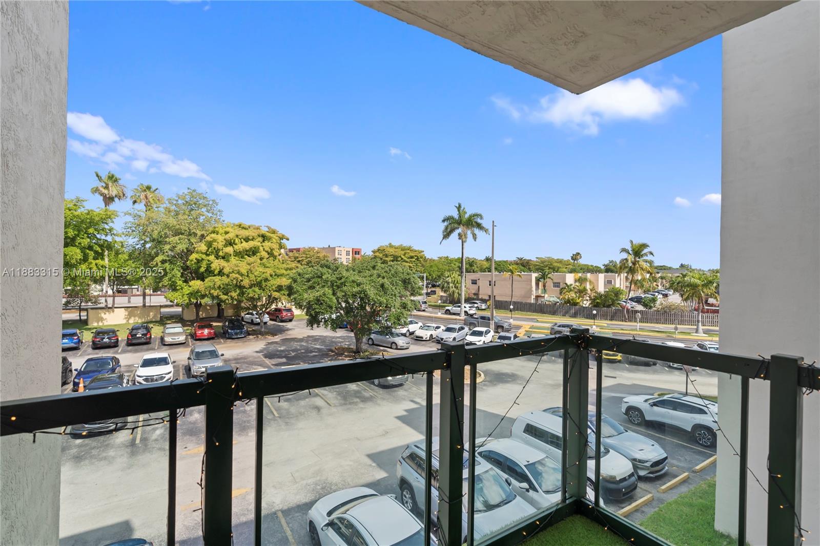 INTERNATIONAL TOWERS COND - Residential Lease
