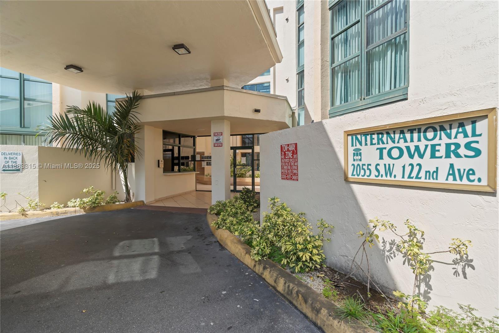 INTERNATIONAL TOWERS COND - Residential Lease
