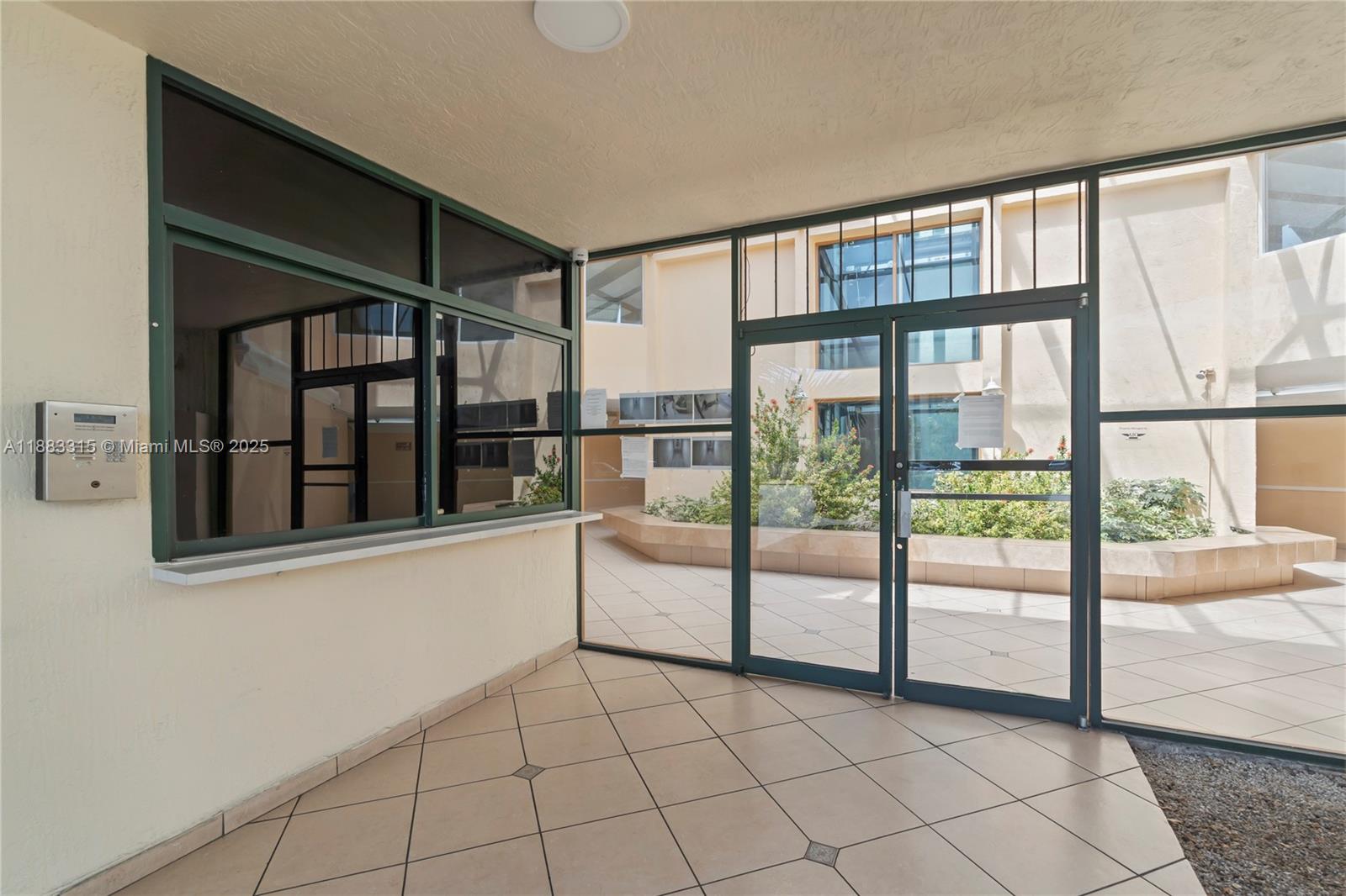 INTERNATIONAL TOWERS COND - Residential Lease