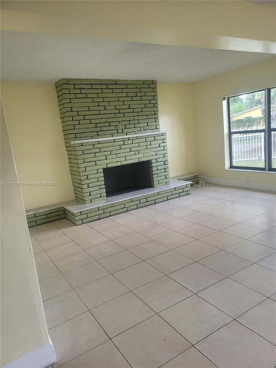 SUNKIST GROVE - Residential Lease