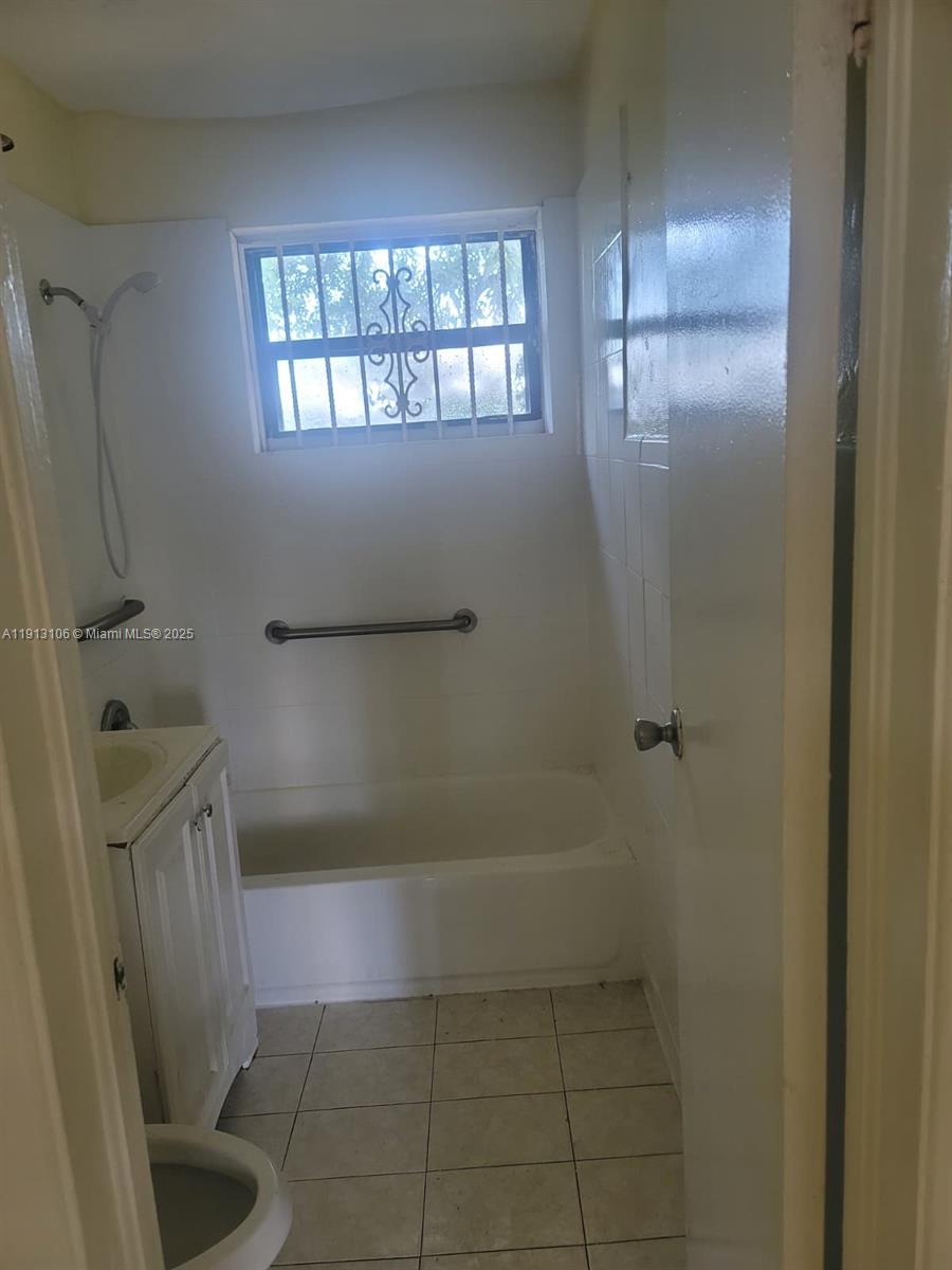 SUNKIST GROVE - Residential Lease