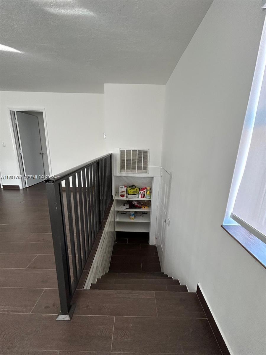 HOLLEMAN MANOR ADDN - Residential Lease