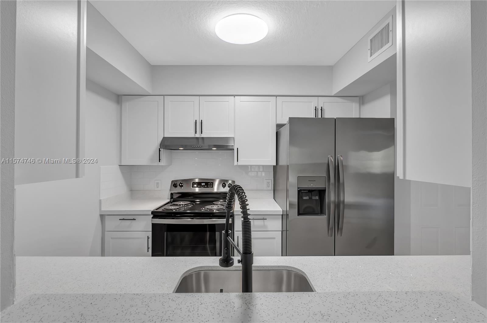 MI PRIMERA ILUSION CONDO - Residential