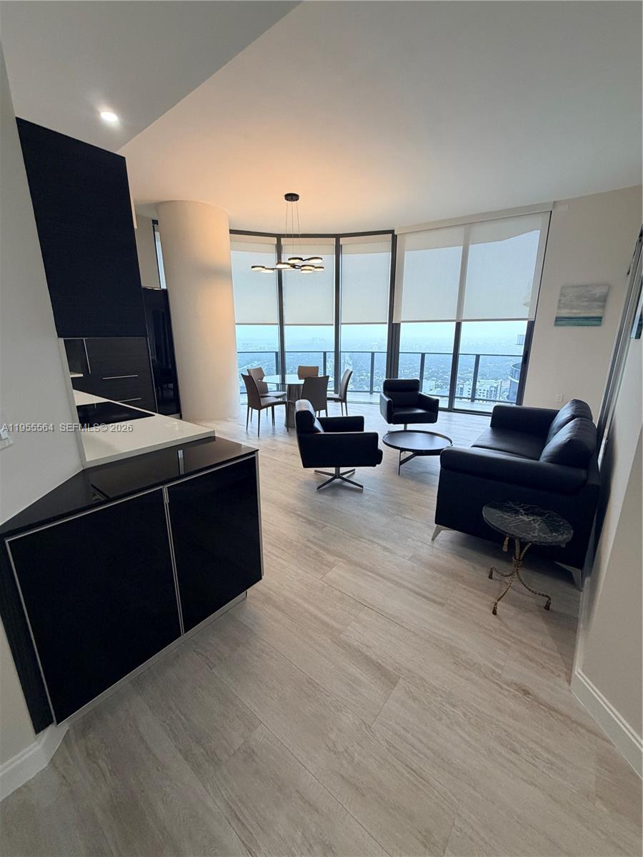 BRICKELL HEIGHTS EAST CON - Residential