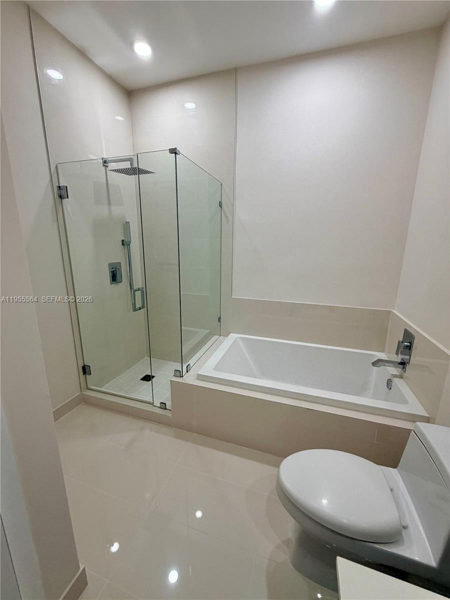 BRICKELL HEIGHTS EAST CON - Residential