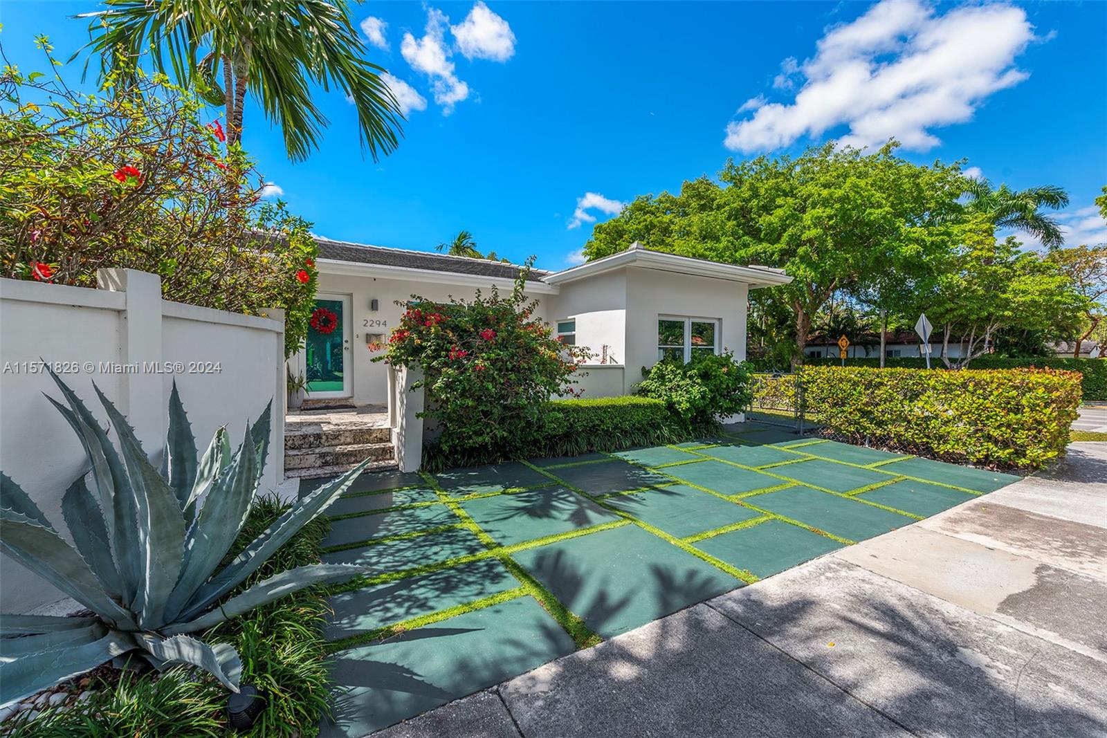 Property for Sale at 2294 Sw 25th St St, Miami, Broward County, Florida - Bedrooms: 3 
Bathrooms: 3  - $1,365,000