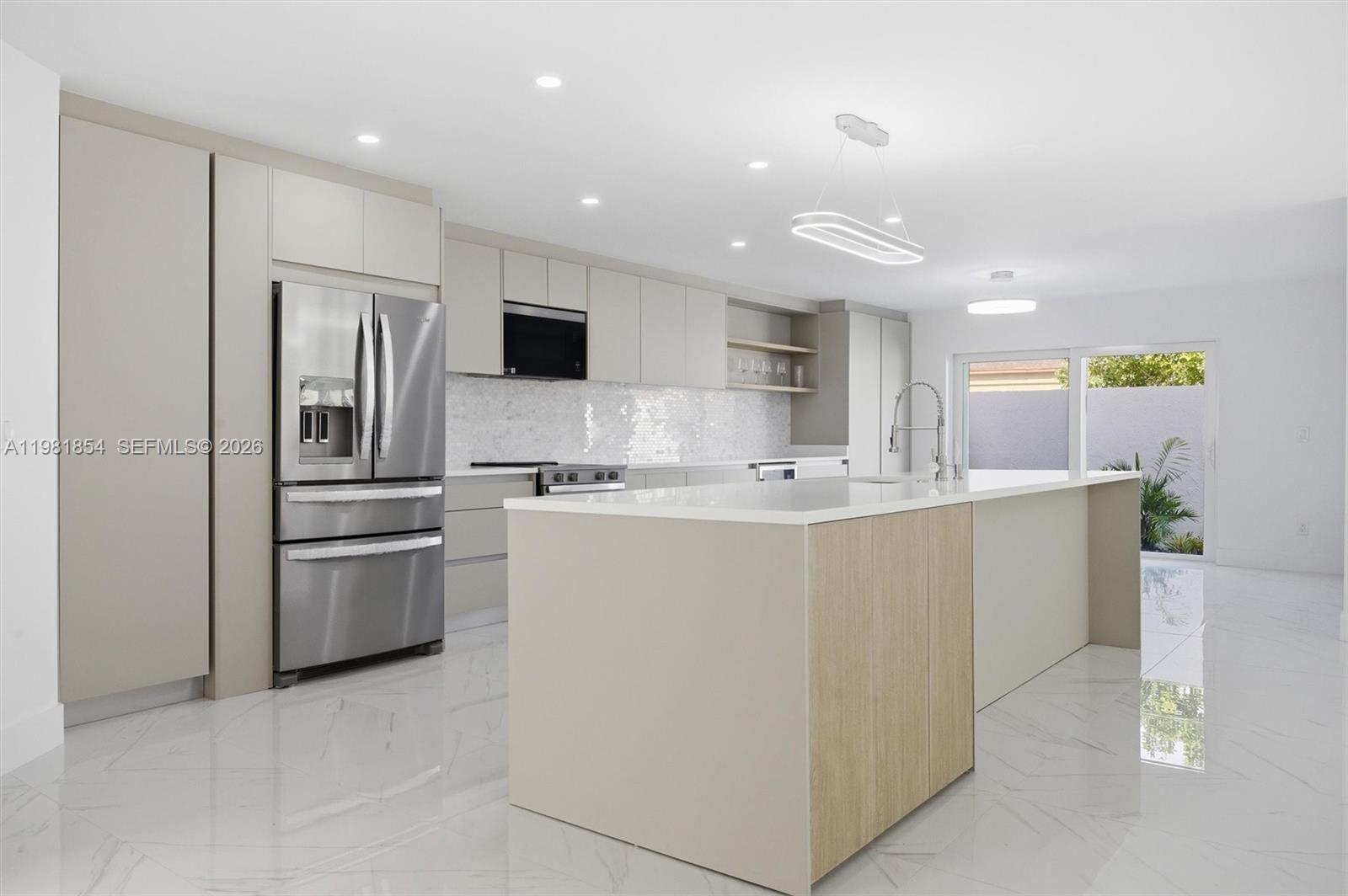 CHARLESTOWNE - Residential