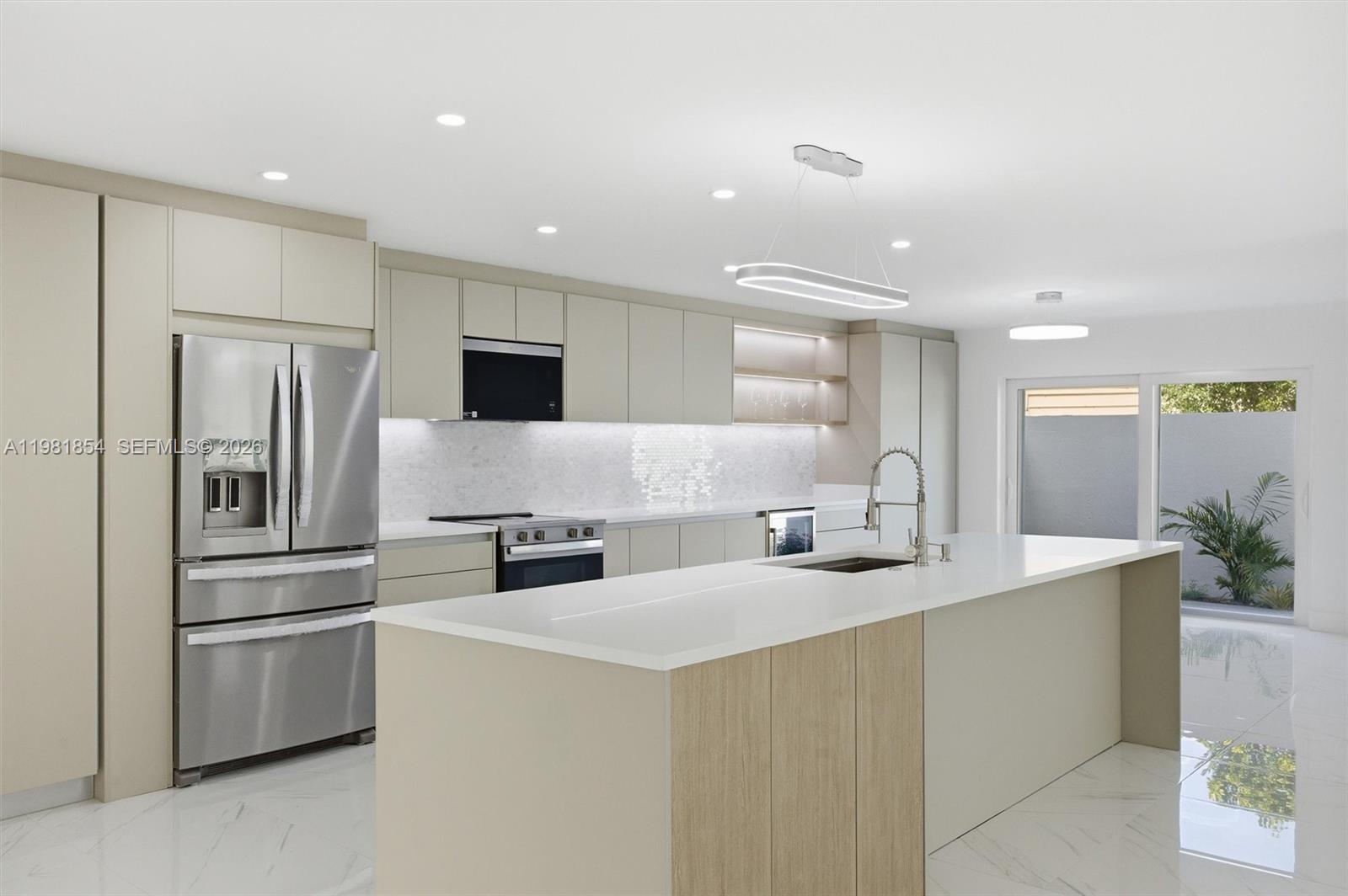 CHARLESTOWNE - Residential