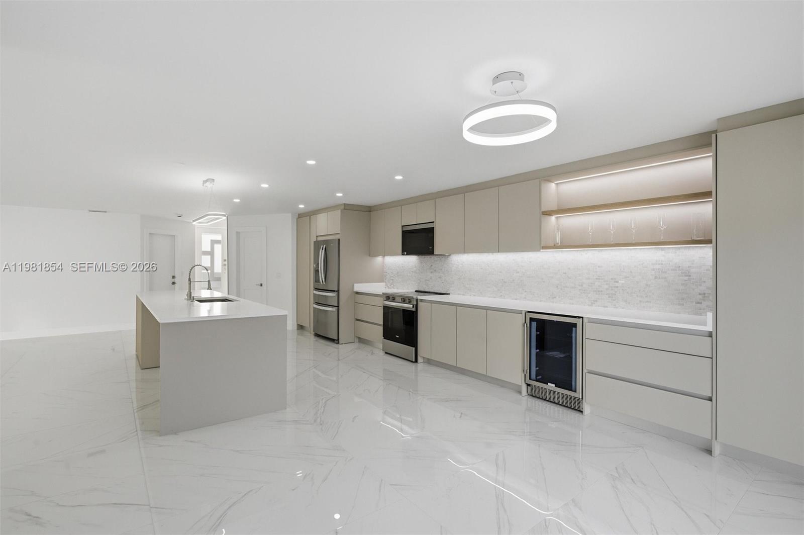 CHARLESTOWNE - Residential