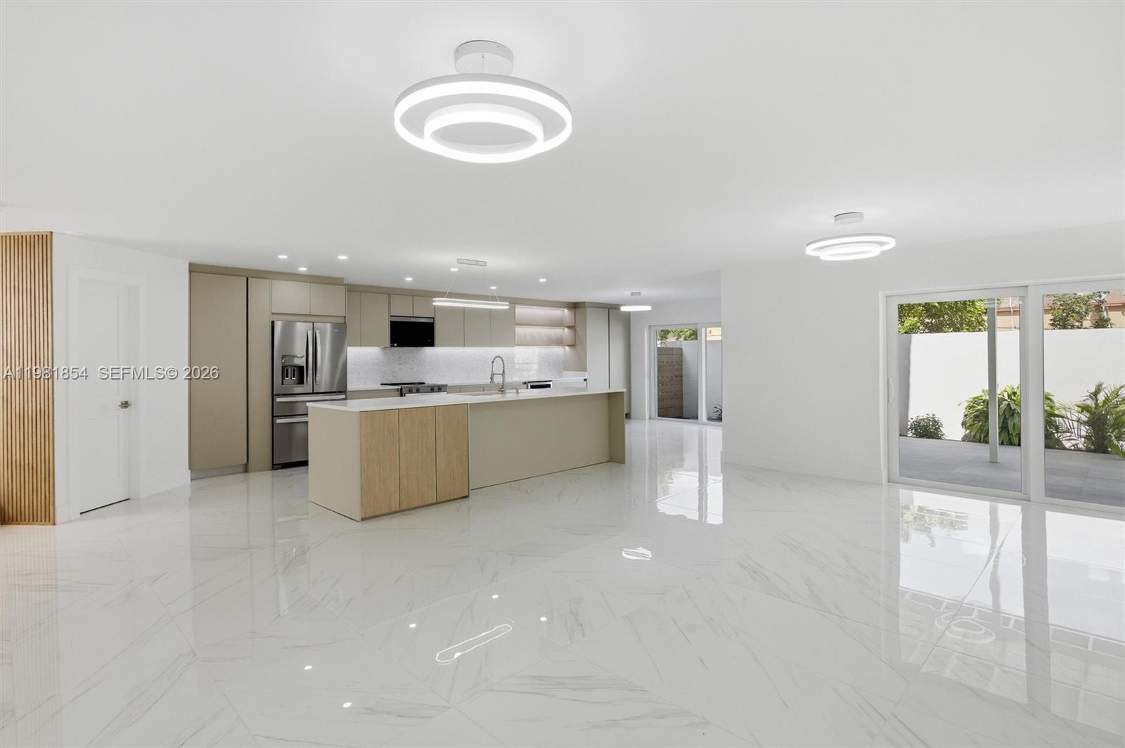 CHARLESTOWNE - Residential