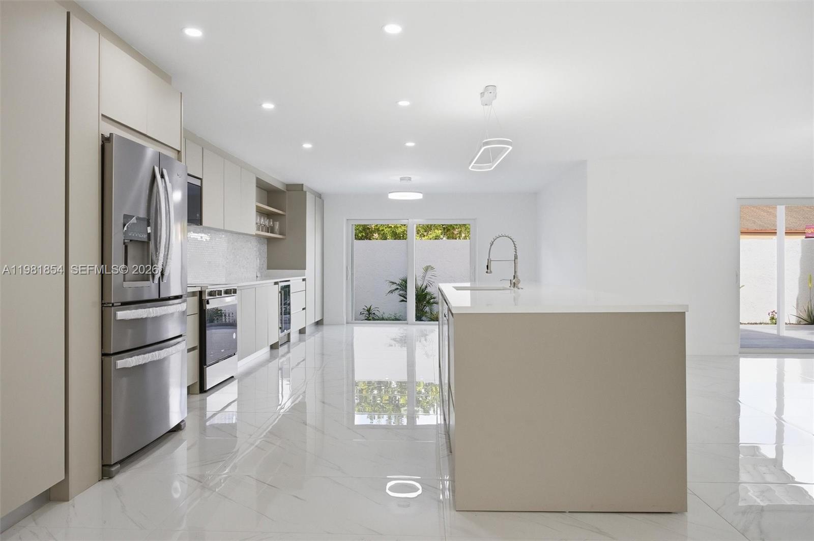 CHARLESTOWNE - Residential