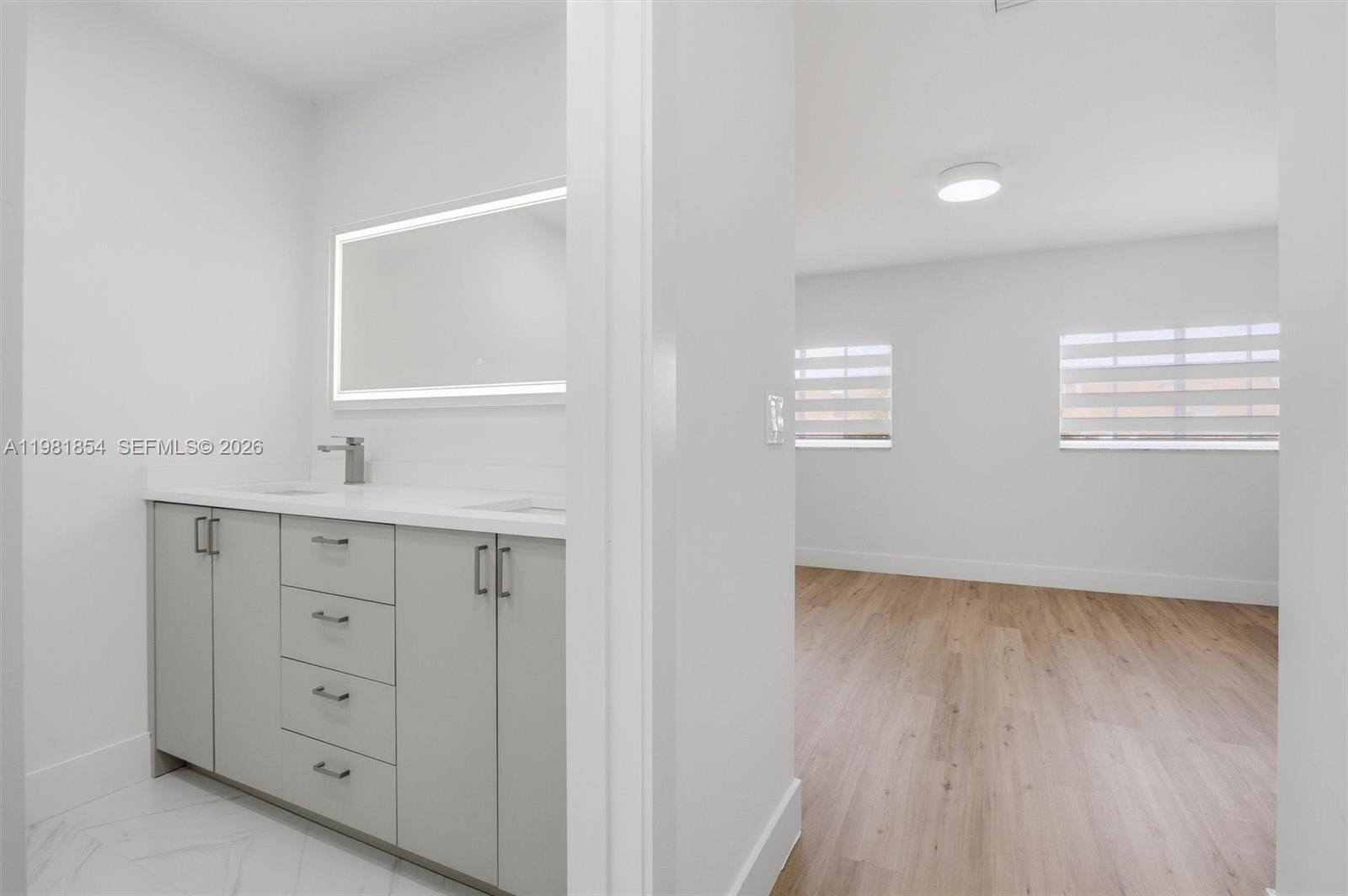 CHARLESTOWNE - Residential