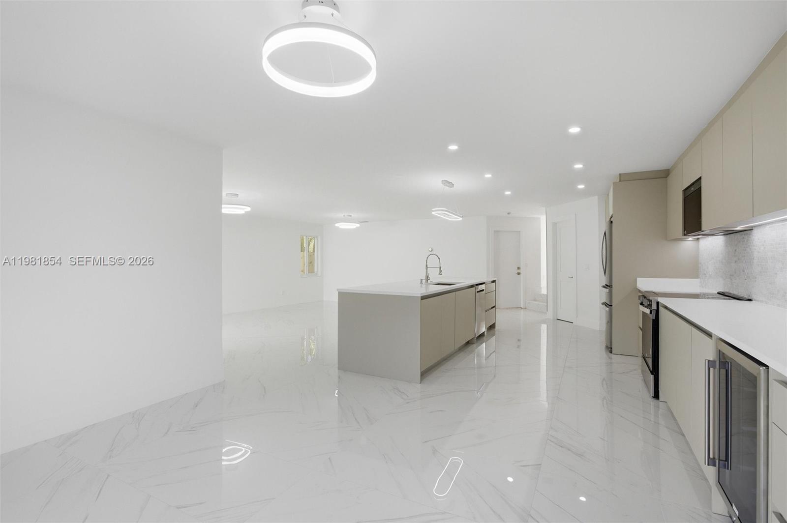 CHARLESTOWNE - Residential