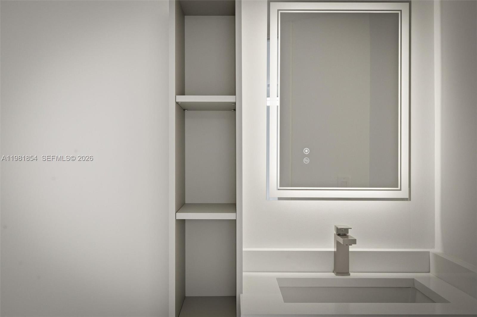 CHARLESTOWNE - Residential