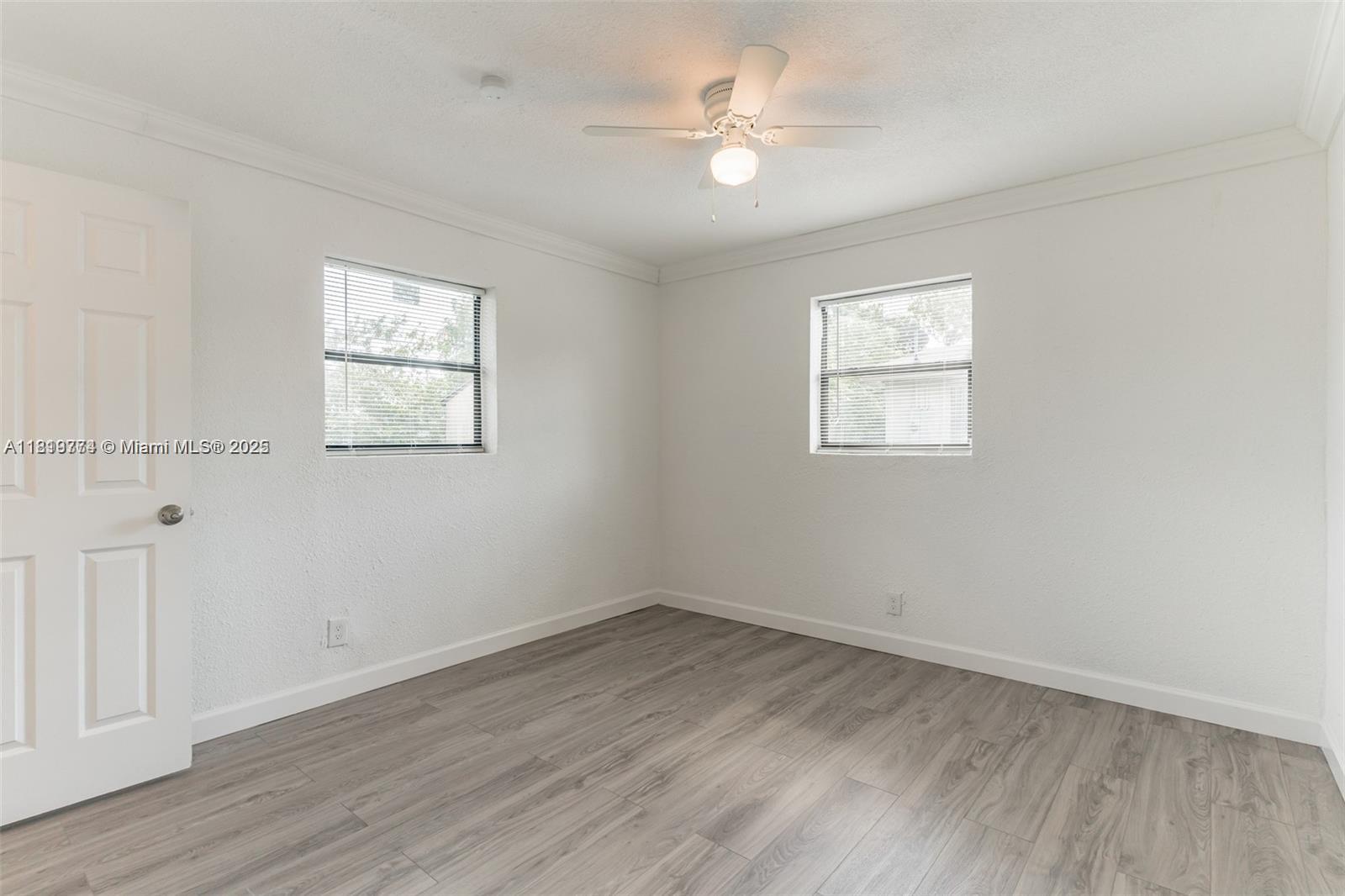 PARK PLAZA - Residential Lease