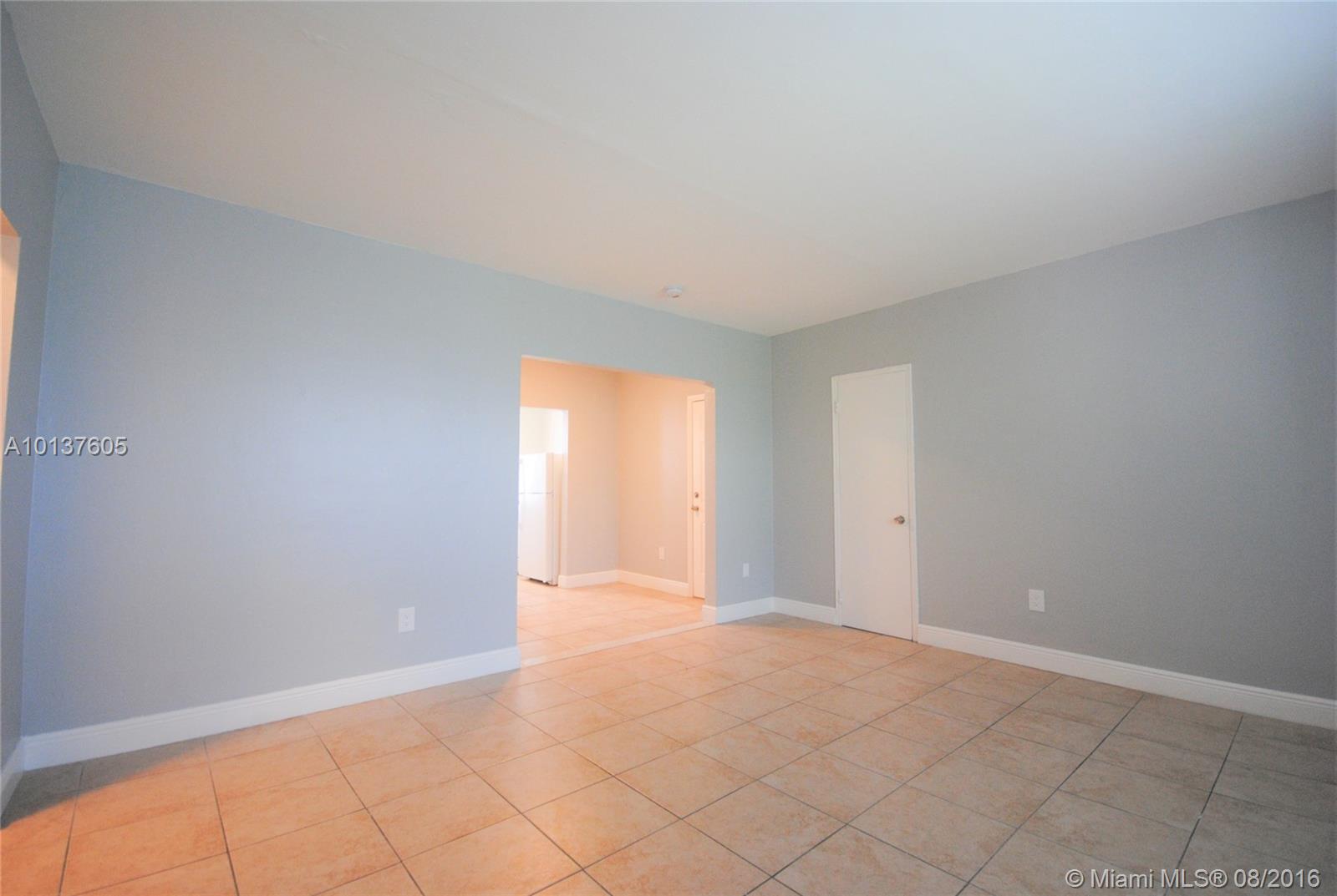 ALTOS DEL MAR NO 3 - Residential Lease