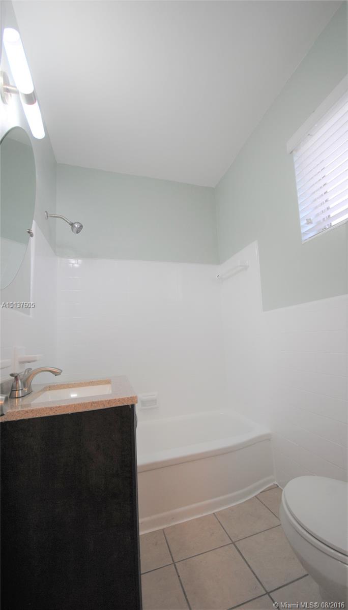 ALTOS DEL MAR NO 3 - Residential Lease