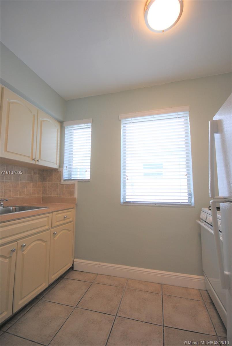 ALTOS DEL MAR NO 3 - Residential Lease