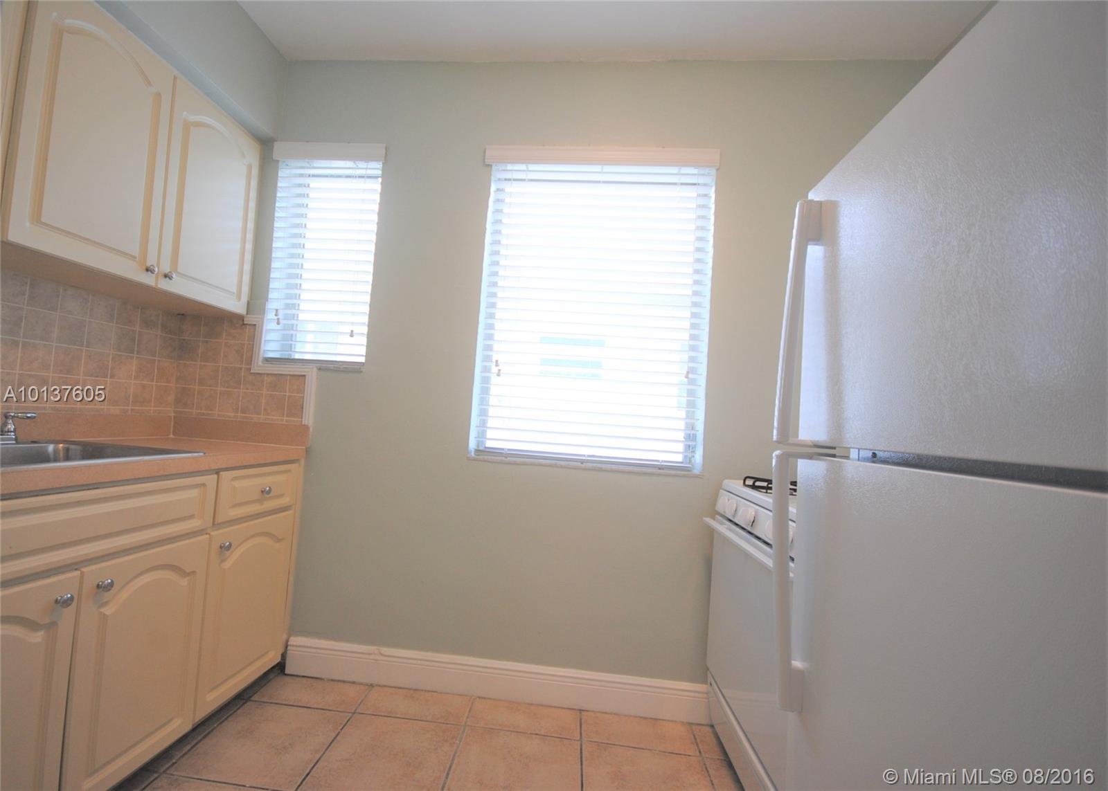 ALTOS DEL MAR NO 3 - Residential Lease